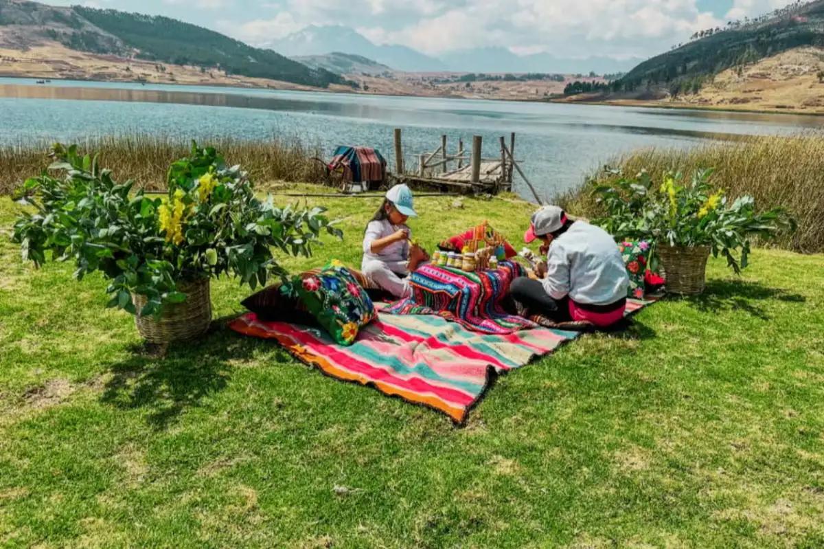 Andean Picnic & Pucara Bull Painting — photo 4