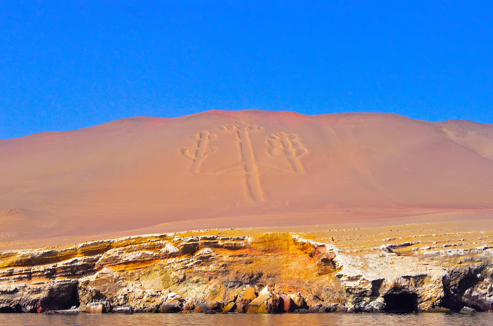 Private Paracas & Huacachina 2-Day Tour: Wildlife, Dunes & Vineyards Escape — photo 3