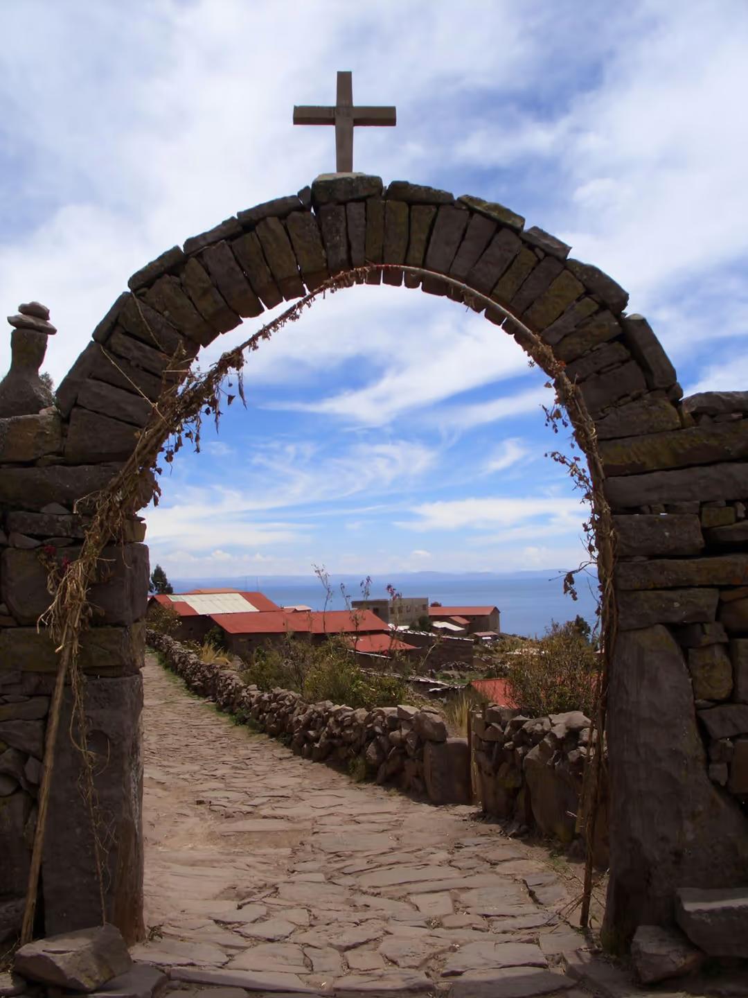 Uros & Taquile Full Day – Lake Titicaca — photo 9