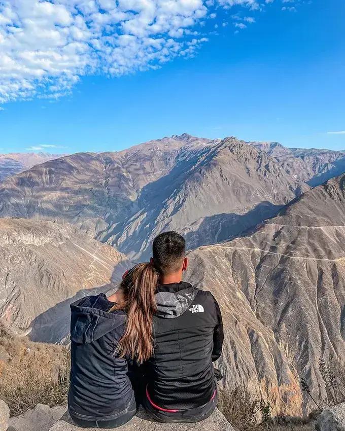 Private Colca Canyon Full Day Tour: Cruz del Condor & High Andes
