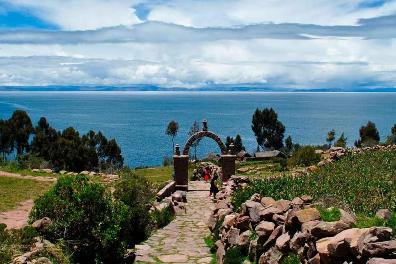 Uros & Taquile Full Day – Lake Titicaca — photo 4
